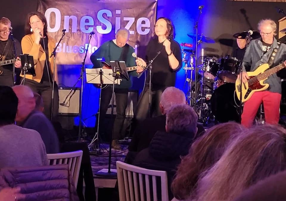 ONESIZE BLUESROCKBAND